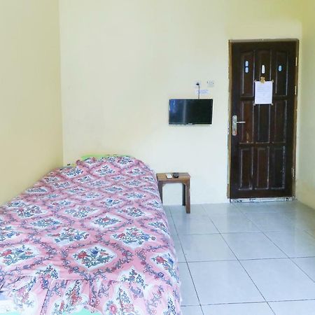 Sentosa76 Guest House Balikpapan  Exterior photo