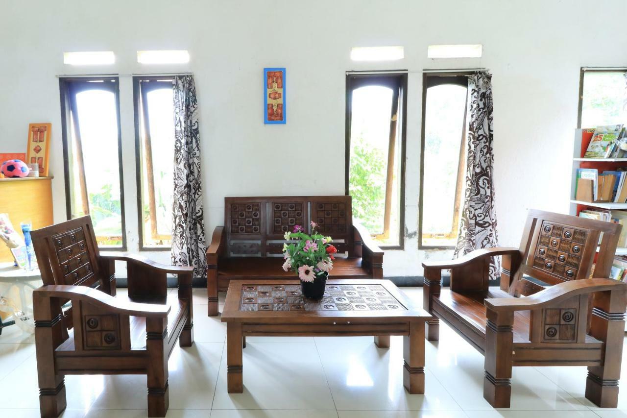 Sentosa76 Guest House Balikpapan  Exterior photo