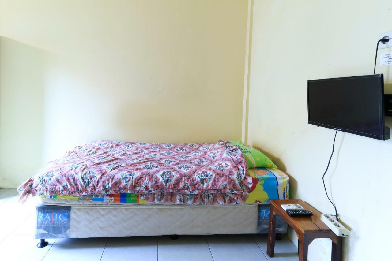 Sentosa76 Guest House Balikpapan  Exterior photo